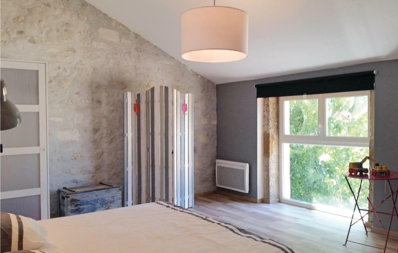 2 Bedroom Amazing Home In 纳博讷 外观 照片