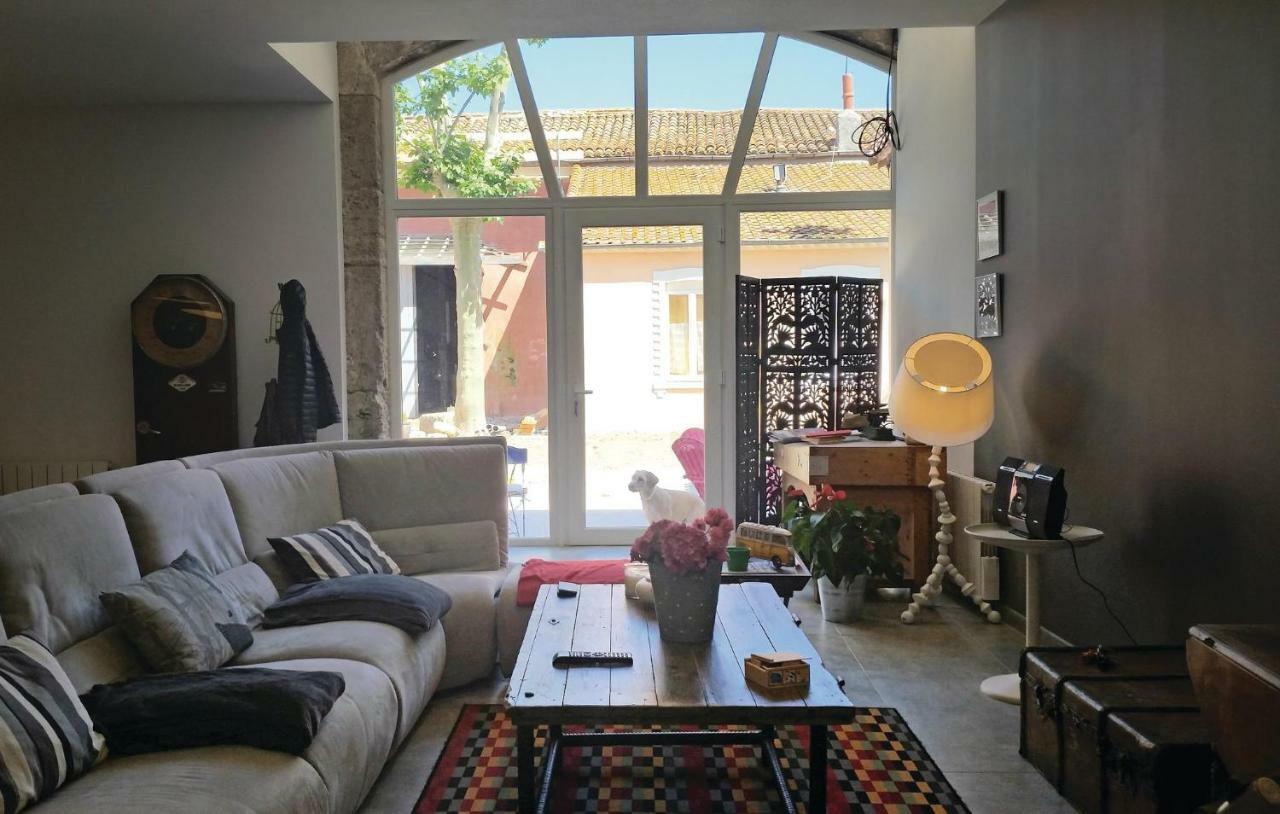 2 Bedroom Amazing Home In 纳博讷 外观 照片