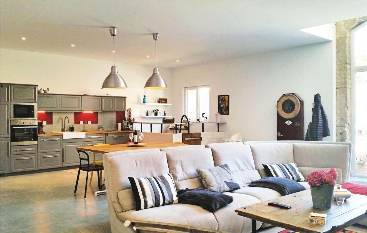 2 Bedroom Amazing Home In 纳博讷 外观 照片